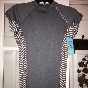 Rip curl Rash Guard w 50+ UPF
